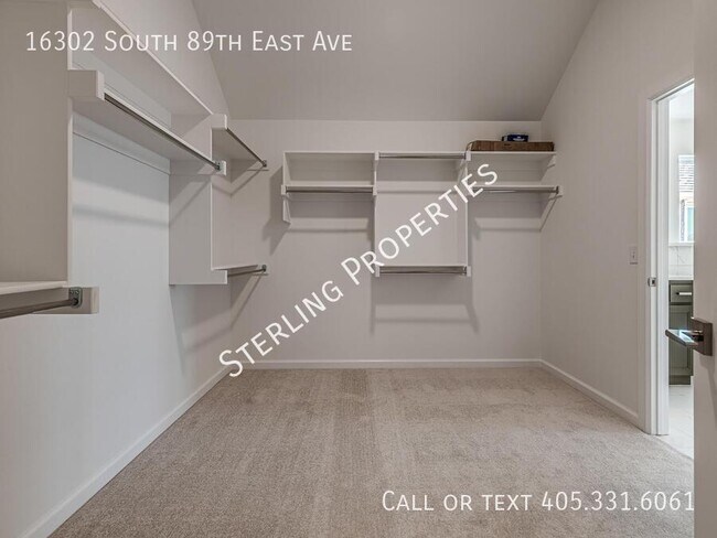 Building Photo - 16302 S 89th E Ave