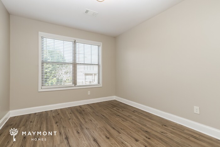 Building Photo - 1004 Allegiance Dr