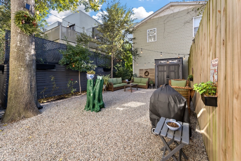 Building Photo - 4 Boyer Ct