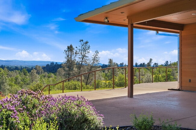 Building Photo - Peaceful Hilltop Retreat with Views | Unfurnished 5BD Executive Home on Private Knoll