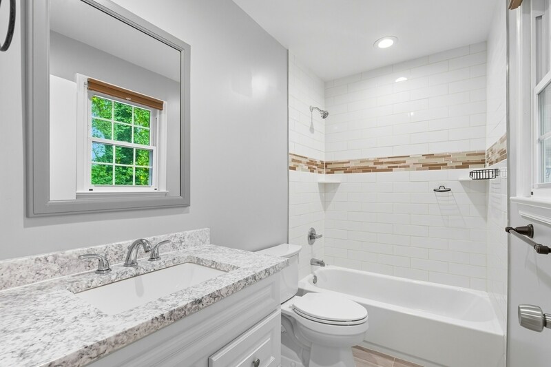 Building Photo - 13314 Vanessa Ave