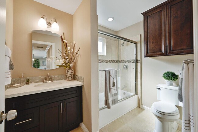 Building Photo - 1423 Piedmont Rd