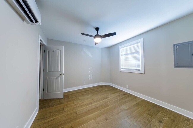 Building Photo - Renovated 2 Bed in Elizabeth Park for Lease w/ FLEXIBLE Lease Terms!!