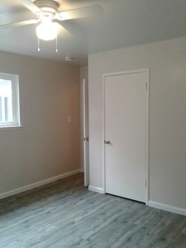 Building Photo - STOP BY, PEEK THROUGH THE WINDOWS AND EXPLORE THE AREA!