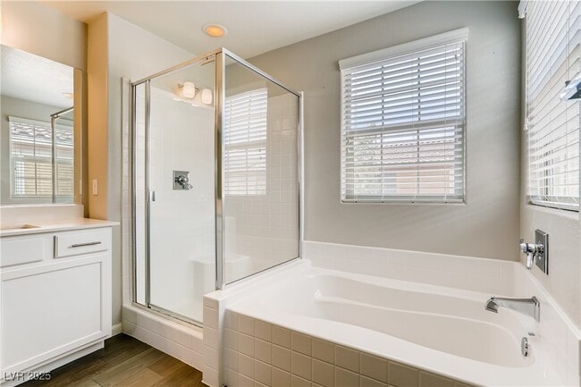 Building Photo - 2517 Bankhurst St