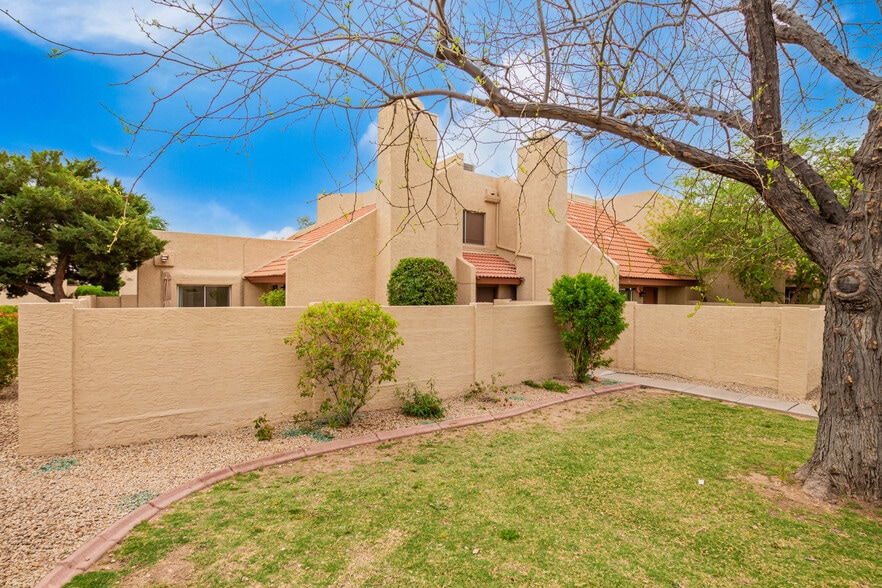 Building Photo - 4124 W Calavar Rd