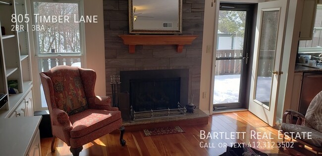 Building Photo - 805 Timber Ln