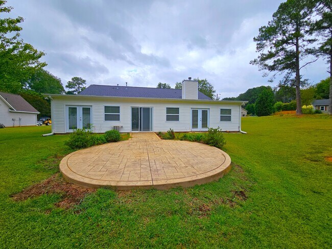 Building Photo - 101 Riddle Rd