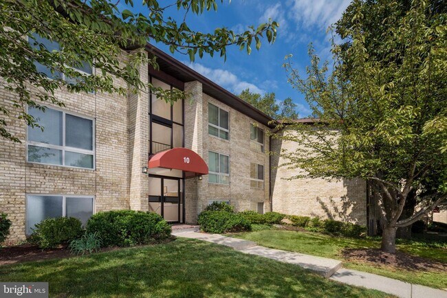 Building Photo - 6128 Allwood Ct