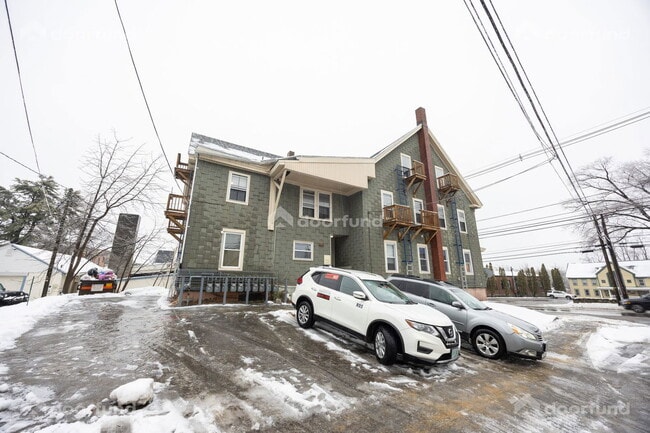 Building Photo - 3 Lyman St