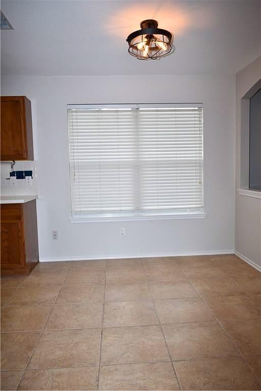 Building Photo - 3715 Julianas Way