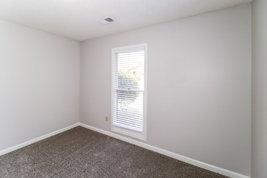 Building Photo - 8815 Chimneyrock Blvd.