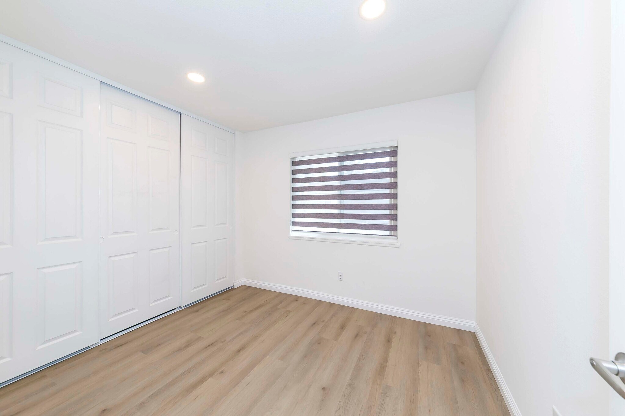 Building Photo - 2423 Coventry Cir