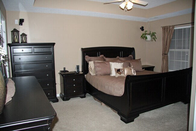 Building Photo - 4208 Brunswick Dr