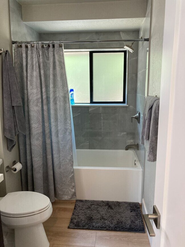 Building Photo - Spectacular, Panoramic Red Rock Views in West Sedona