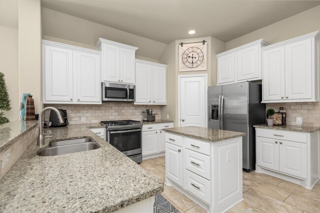 Building Photo - 19122 Panther Cave Ct