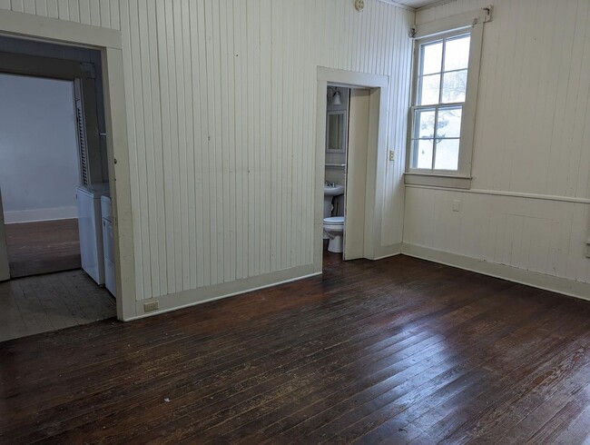 Building Photo - 206 N. MAIN STREET