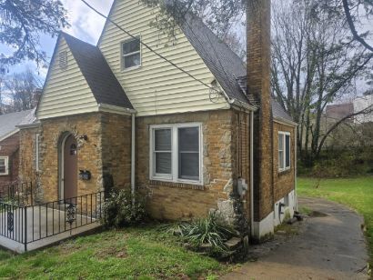 Building Photo - 4426 Schulte Dr