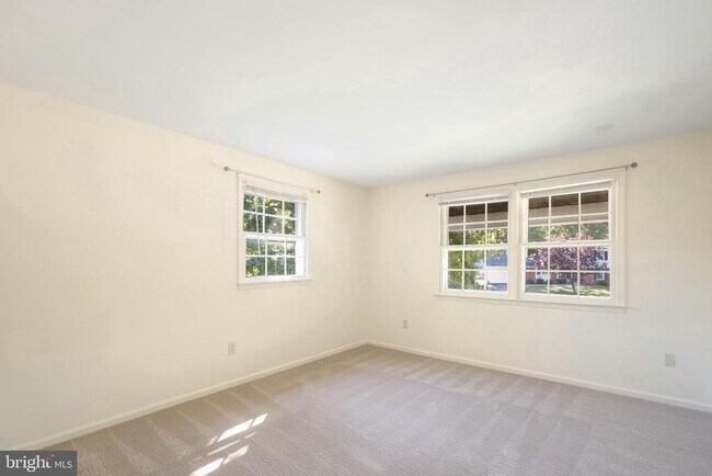 Building Photo - 7223 Reservation Dr