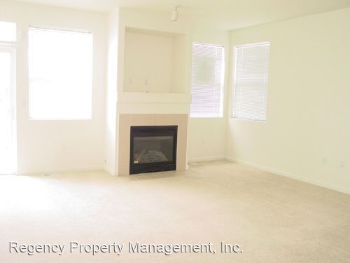 Building Photo - 3 br, 2.5 bath House - 14741 SW Beard, #101