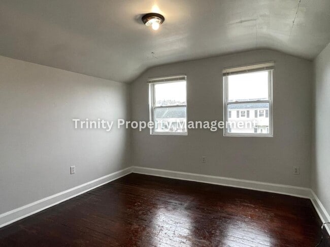 Building Photo - 407 Maryland Ave