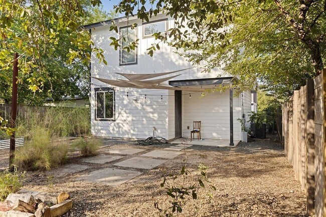 Building Photo - 5007 Delores Ave