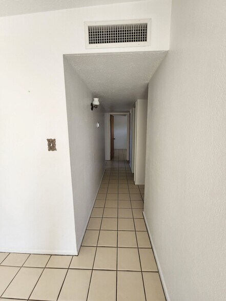 Building Photo - 1618 S Turquoise Vista