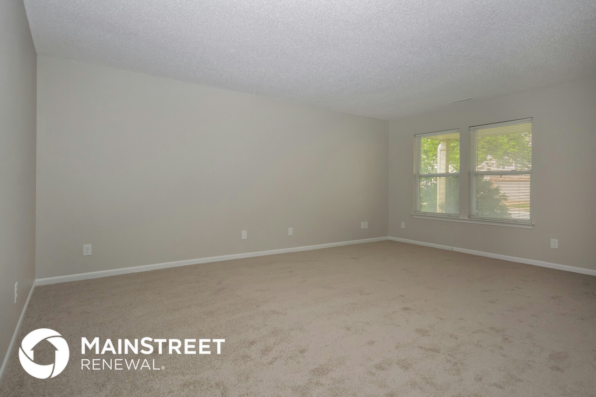 Building Photo - 2265 Shadowbrook Dr