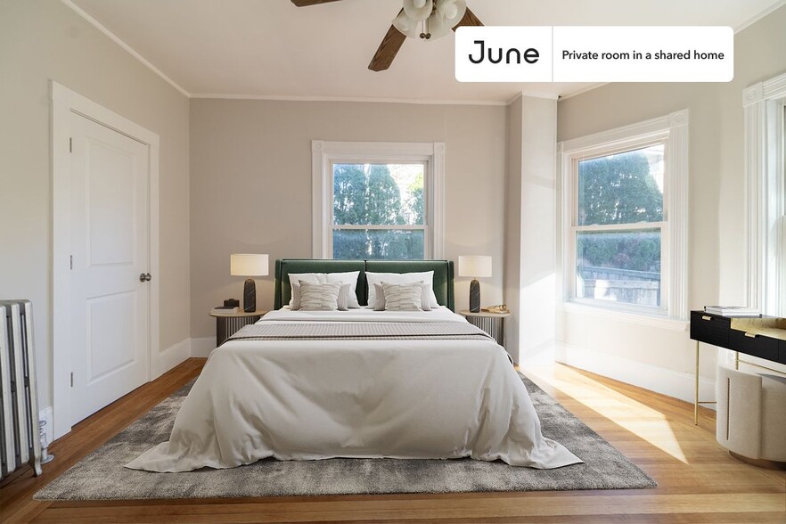 Primary Photo - Private bedroom in 5 bed/2 bath Home