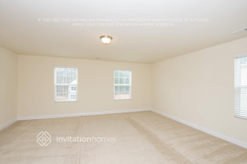 Building Photo - 131 Sassafras Rd