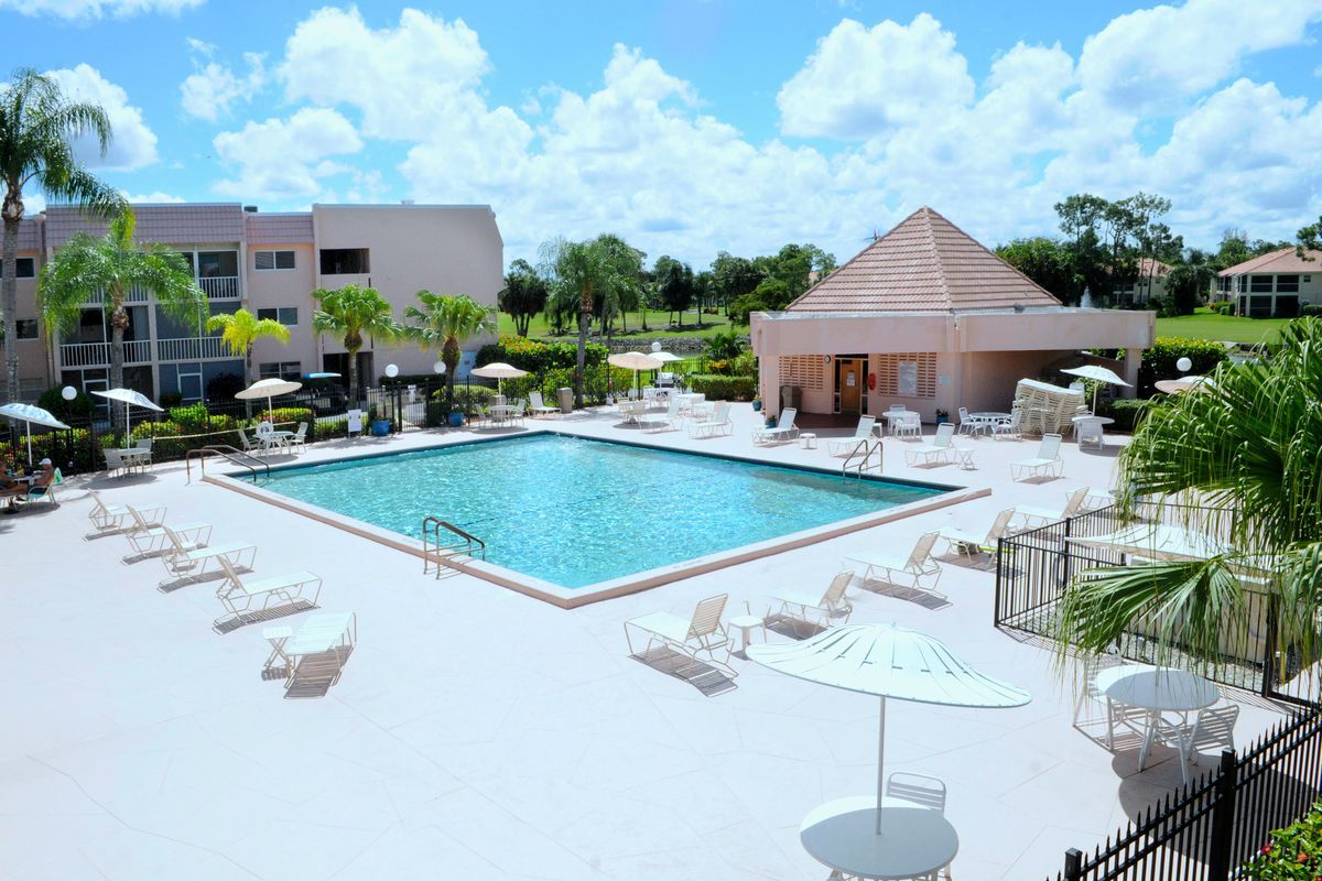 Building Photo - 170 Turtle Lake Ct