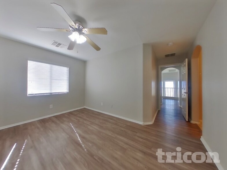 Building Photo - 10268 W Sands Dr