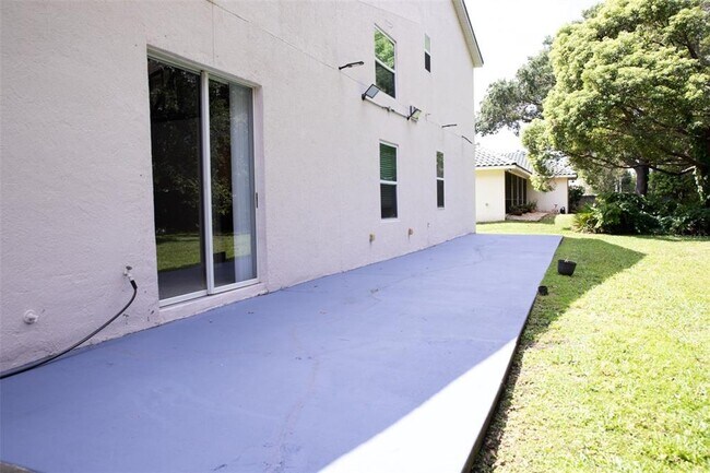 Building Photo - 9768 Bay Vista Estates Blvd