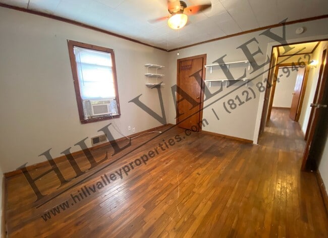 Building Photo - Two Bedroom Home