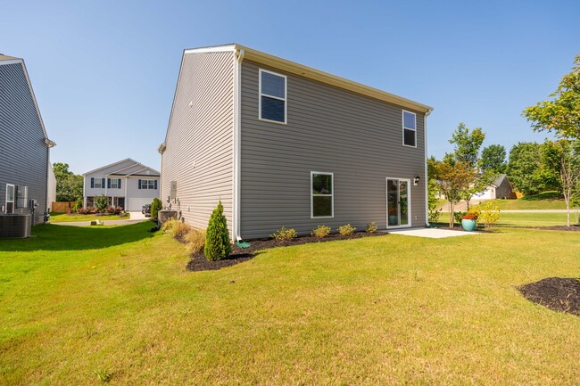 Building Photo - 103 Ashwood Wy