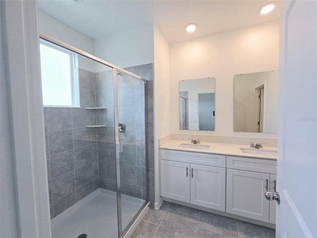 Building Photo - 7649 Stone Crk Trl