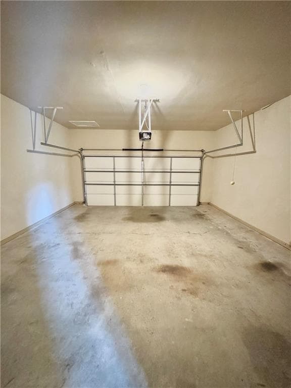 Building Photo - 2727 Staunton Dr