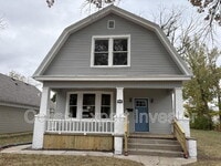 Building Photo - 2723 Bowser Ave