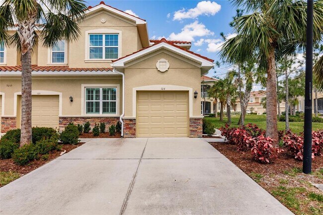 Building Photo - 3215 Oriole Dr
