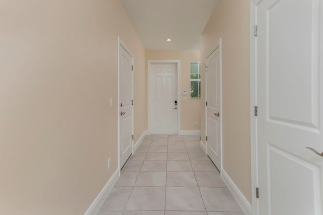 Building Photo - 1857 Spoonbill Ct