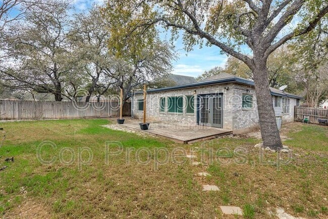 Building Photo - 6414 Maverick Oak Dr