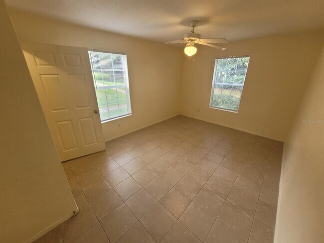 Building Photo - 36101 Deer Creek Dr