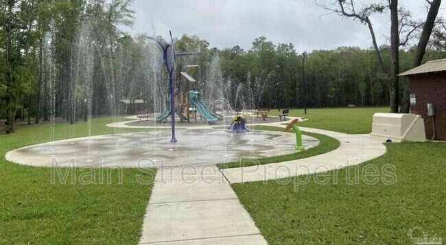 Building Photo - 5260 Peach Dr