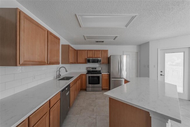 Building Photo - 612 Catumet Dr