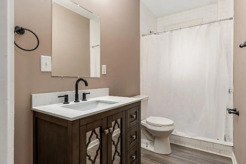 Building Photo - 438 S Ohio Ave