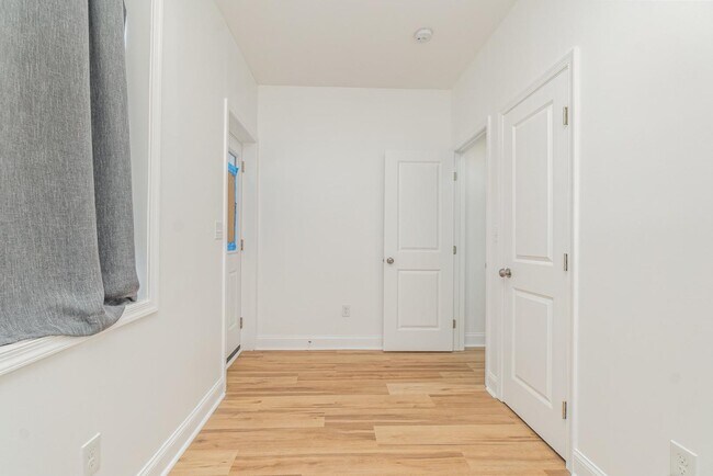 Building Photo - 727 N Collington Ave