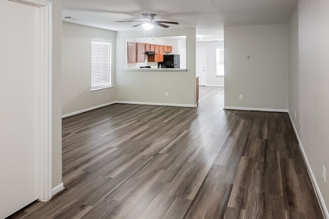 Building Photo - 8122 Arrington Forest Ln