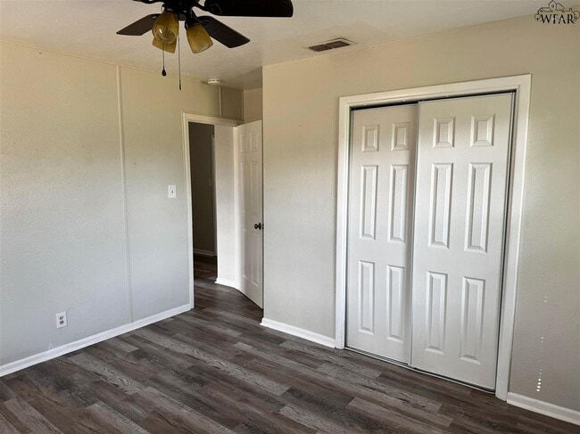 Building Photo - 1401 E Cortez Dr