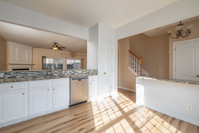 Building Photo - 3959 Katherine Way