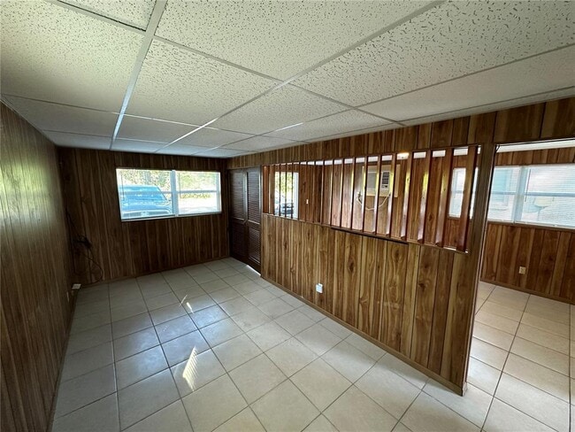 Building Photo - 2002 20th St W